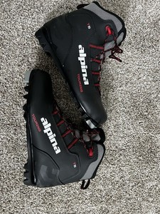 Alpina ST10 Touring Sport Cross Country Ski Boots NNN Black Silver Red Size 40 Alpina ST10 Touring Sport Cross Country Ski Boots NNN Black  main image 3