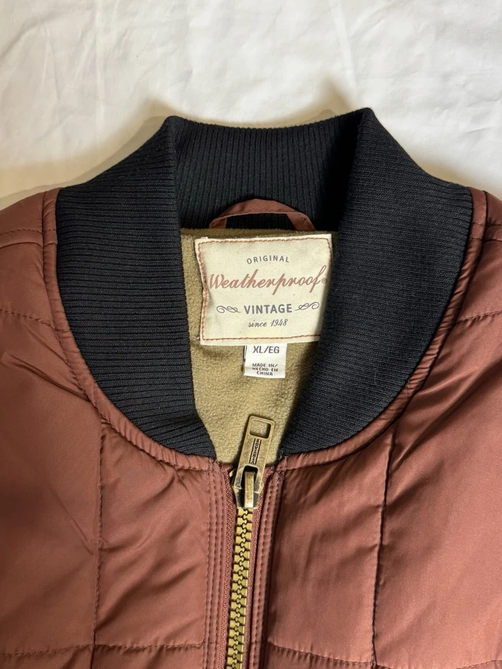 Weatherproof Vintage Men's XL Fleece  Lined  Zip-front Vest - Image 2 of 4