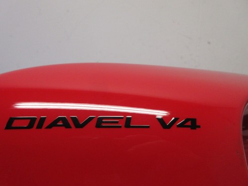 Ducati Diavel V4 Left radiator cover RED 4801D144AA - Picture 2 of 7