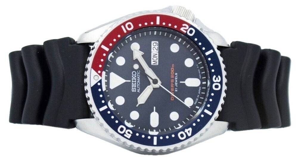 Seiko Sports Automatic Diver's Blue Dial Rubber SKX009J1 Seiko Sports Automatic Diver's Blue Dial Rubber SKX009J1