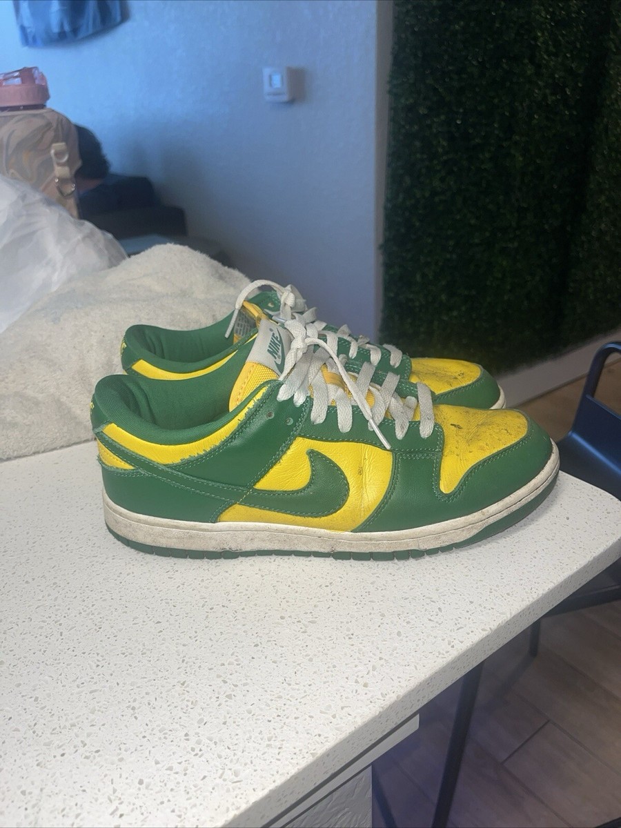 dunk low brazil on feet