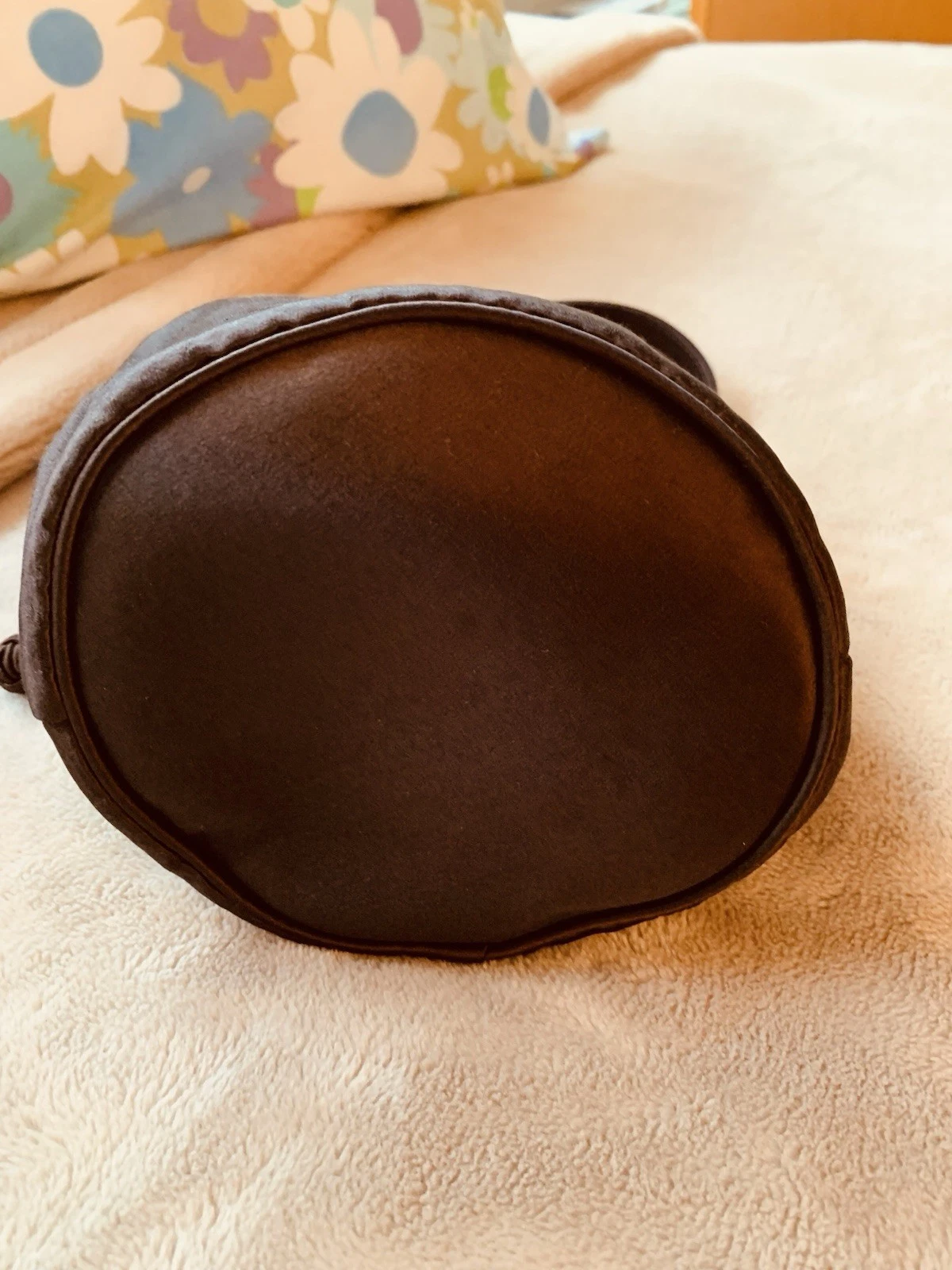 Borsa da sera BOTTEGA VENETA vintage anni 80 raso coulisse marrone cioccolato mini nuova con etichetta