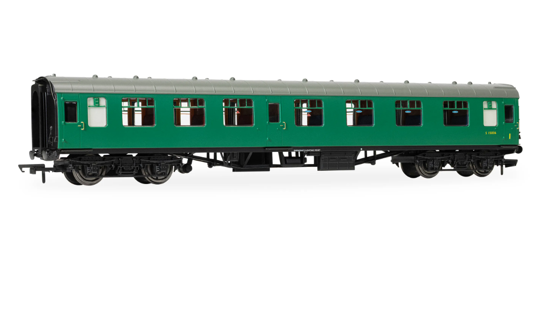 Hornby R40512 OO Gauge BR Mk1 Composite Corridor CK Coach BR Green S15036 - Image 3