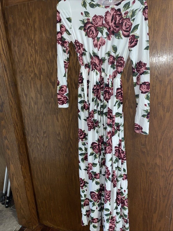NWT Peyton Bre Girls 16 Floral  Long Dress Beautiful