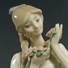 Limited Edition Franklin Mint Figurine, The Carnation Maiden, Spain 1983