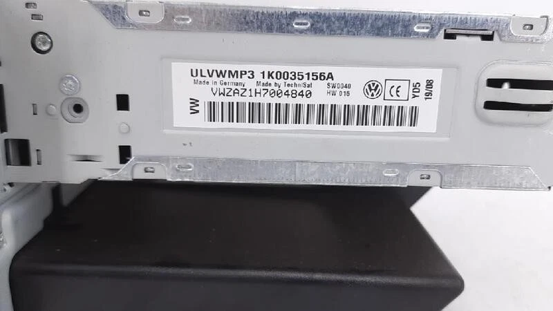 NB5626023044002 radio para VOLKSWAGEN JETTA 1.6 BER. 4P B 1595CC R2021-0008565 - Imagen 3 de 4