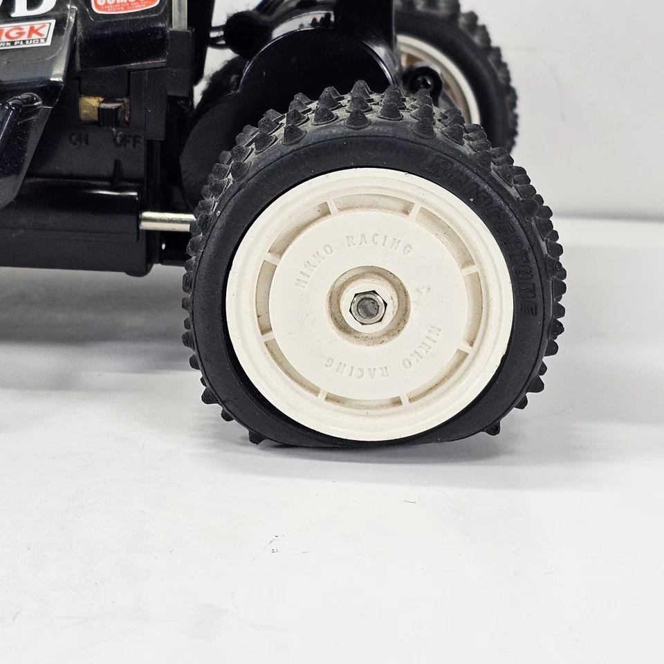 Coche de radiocontrol Nikko Super Fox 4x4 4x4 con cuadro todoterreno de colección años 80 hecho en Japón Foto 3 de 4