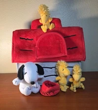 Lambs & Ivy Classic Snoopy & Woodstock Interactive Baby Plush Toy Doghouse