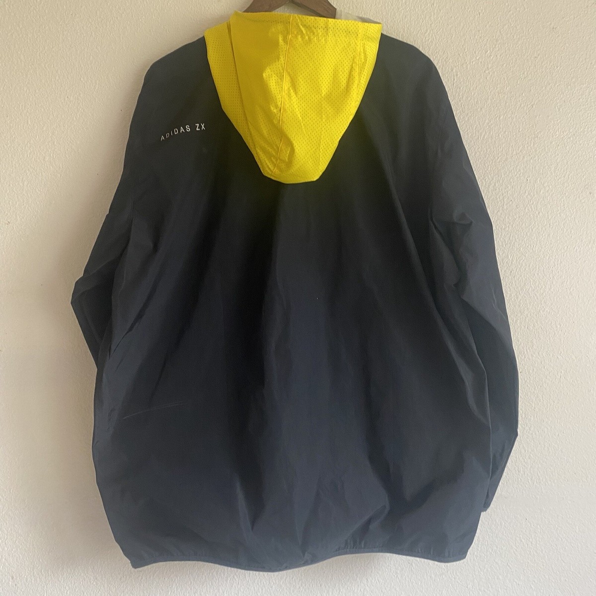 Adidas Originals ZX Jacket Mens 2XL Black Waterproof Adidas Originals ZX Jacket Mens 2XL Black Waterproof