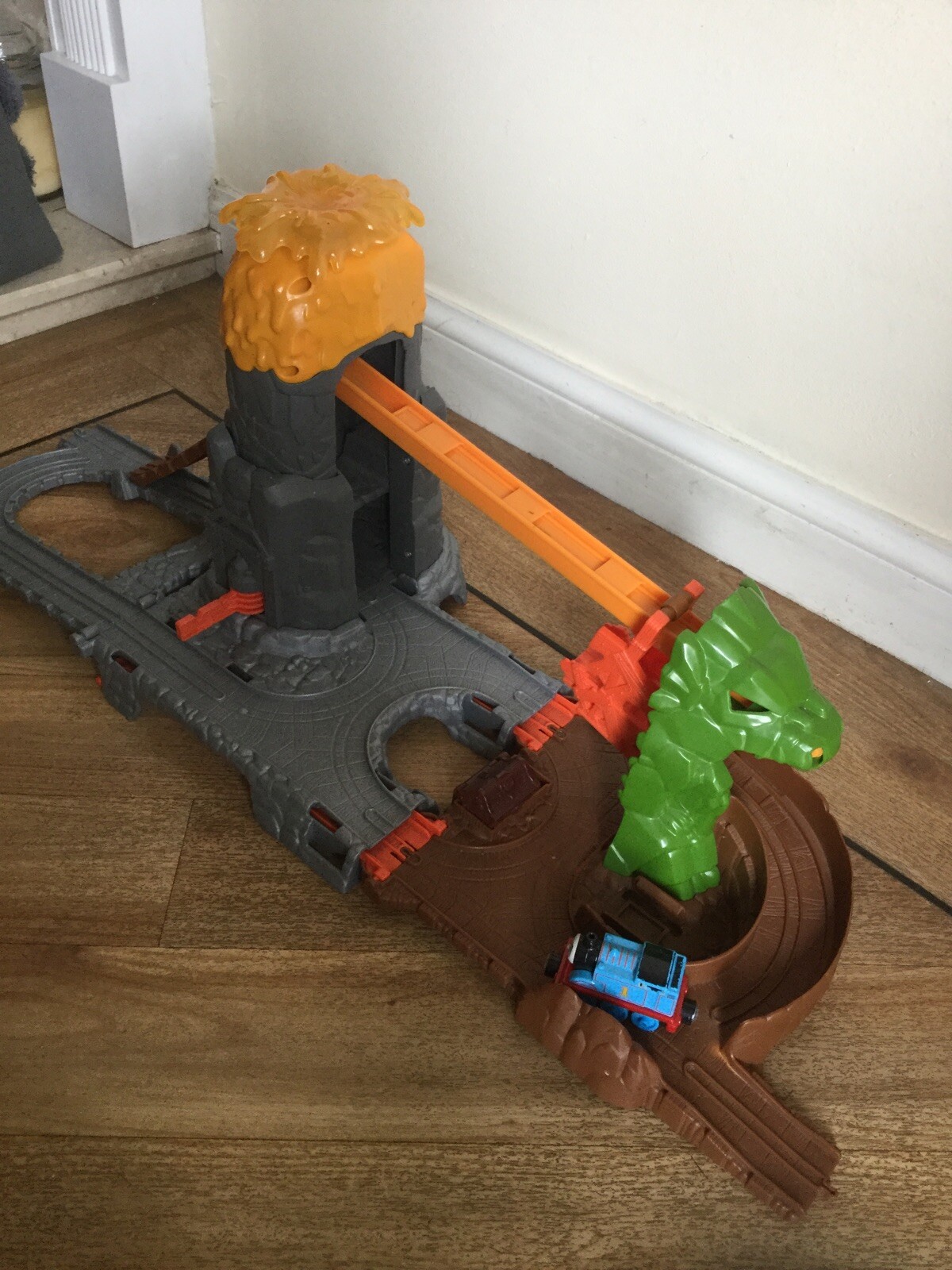 thomas take and play dragon drop