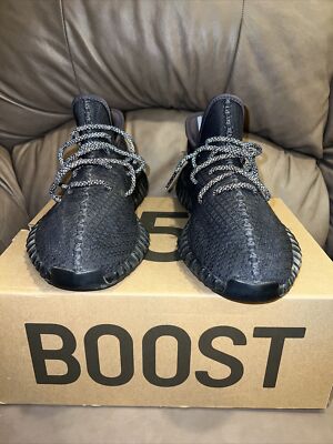 Size 10.5 - adidas Yeezy Boost 350 V2 Black Non-Reflective | eBay