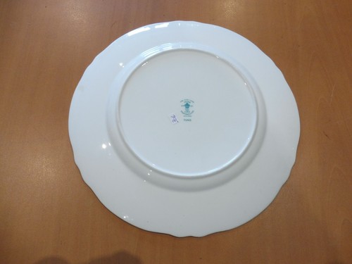 SUPERBE ASSIETTE ENGLAND TUNIS 26 CM FAIENCE - ETAT COMME NEUF - Picture 2 of 3