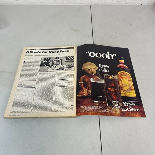 Vintage Oct. 1982 Gentlemen's Quarterly Magazine Rare 25th Anniversary Issue - Afbeelding 6 van 6
