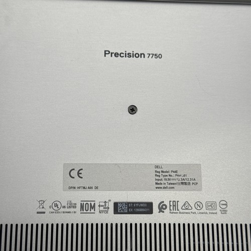 Dell Precision 7750 17" UHD: i9-10885H @ 2,40 GHz, 64 GB, 2 TB SSD, Quadro RTX 4000 - Foto 14 di 16