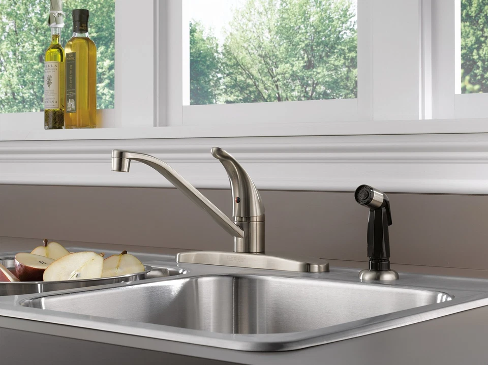 Peerless Stainless Steel Kitchen Faucet 1.5 Gpm 360 Swivel Side Sprayer — 第 4/4 张图片