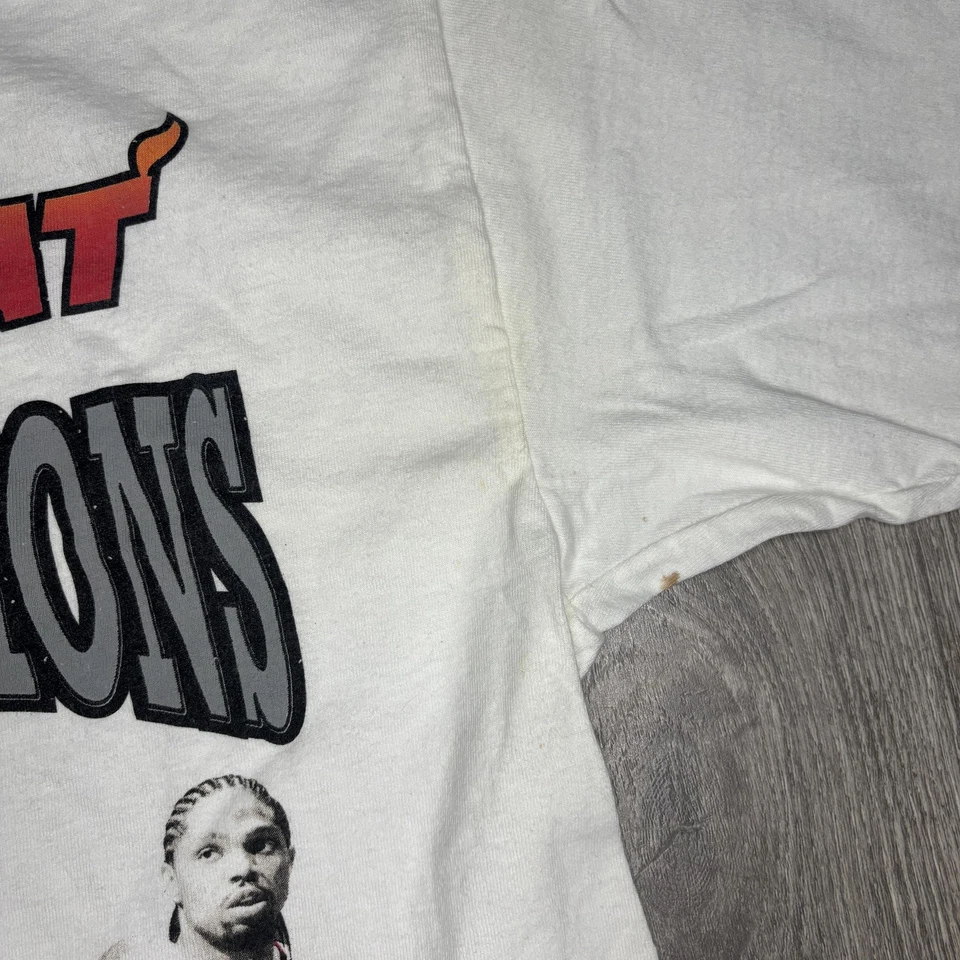 Vintage Miami Heat Shirt Mens Large NBA Basketball 2006 Champions Hanes 00s - Image 4 of 4