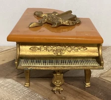 Vintage Thorens Grand Piano Swiss Music Box Butterscotch Bakelite No Music Box