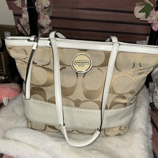 AUTHENTIC COACH F18365 SIG STRIPE EMBOSSED TOTE BAG