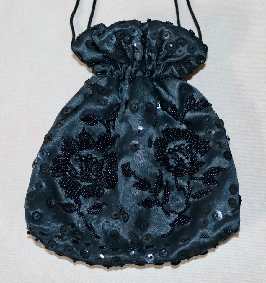Diseño Floral Negro con Cuentas ~ Bolso Vintage Art Deco con Cordón Muñequera Monedero Foto 3 de 4