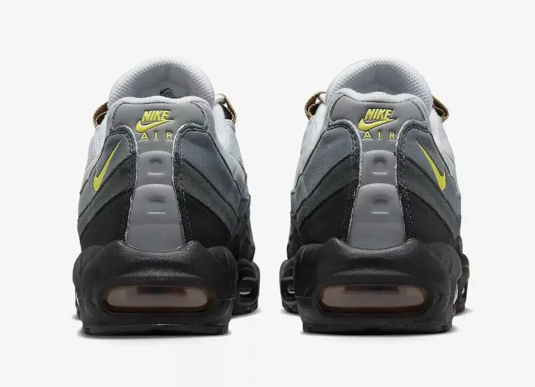 NIKE - isaになります！ ICON FLIP COLLECTION】NIKE AIR MAX 95【ナイキ エア マックス