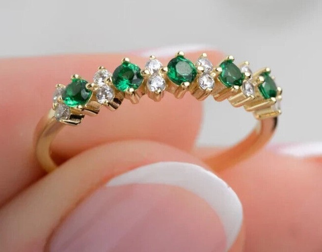 Elegant 2Ct Round Cut Simulated Emerald Wedding Band in 14k Gold Plated-image