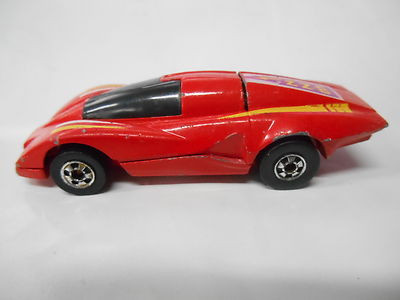 Vintage Hot Wheels Diecast 1:64 Scale Red Crack Up Series ZZ.8 ZZ