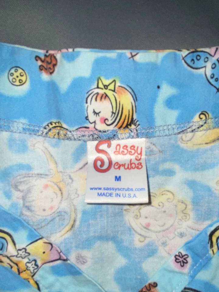Sassy Scrubs Women's Scrub Top Medium Mermaids V Neck USA - Image 3 of 4