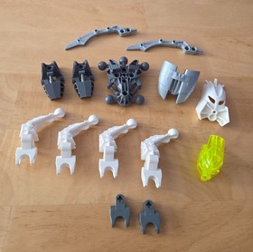 Lego Bionicle Lot of 3 - 8945 Solek, 8948 Gavla, 8949 Kirop