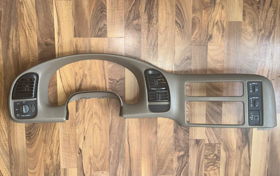 96-05 Astro Safari Van Velocímetro Cluster Radio Tablero Bisel OEM BRONCEADO Foto 2 de 4