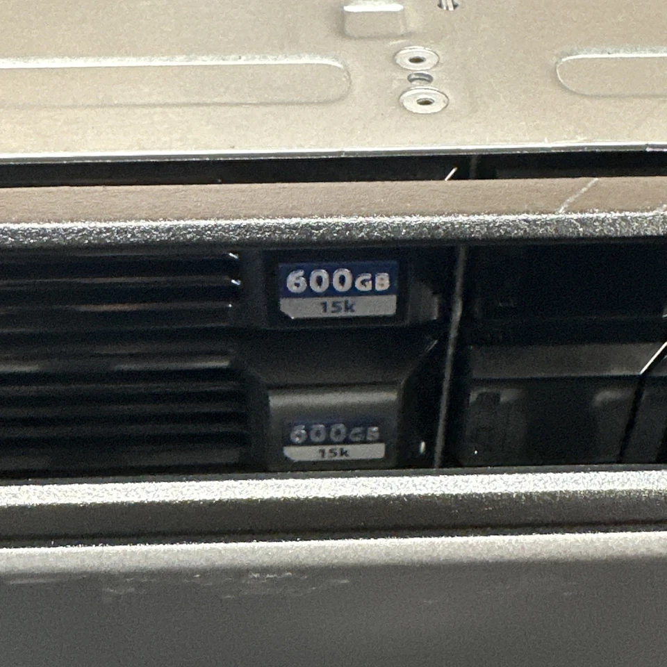 Dell Compellent SC200 12-Bay 3.5” SAS Storage Array 2x SC2 Controllers 2x PSU No - Image 3 of 4