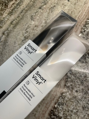 Cricut Removable Smart Vinyl Lot 13in. x 3ft-Black And White - Picture 3 of 3
