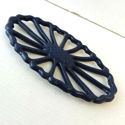 ANCIEN PORTE SAVON EN FONTE EMAILLE A POSER BLEU - Photo 1/2