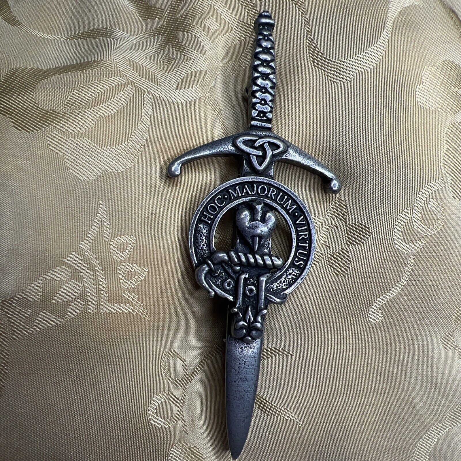Picture 2 of 6