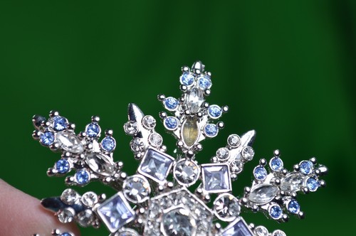 24 VTG Estate Lot Rhinestone Necklaces,Earrings,Bracelets,Brooches,Red,Green P44 - Picture 7 of 9