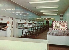 POSTCARD claxton bakery GA georgia HOME OF OLD FASHION FRUIT CAKE UNP Circa 1960