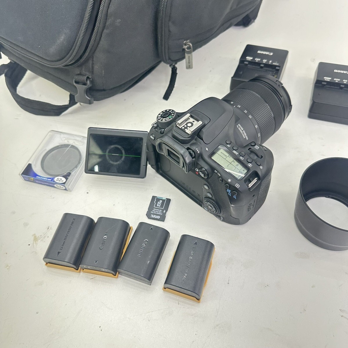 Canon EOS 80D EF-S18-135 IS USM Lens Kit 5x BATTERIES 256gig Canon EOS 80D EF-S18-135 IS USM Lens Kit 5x BATTERIES 256gig