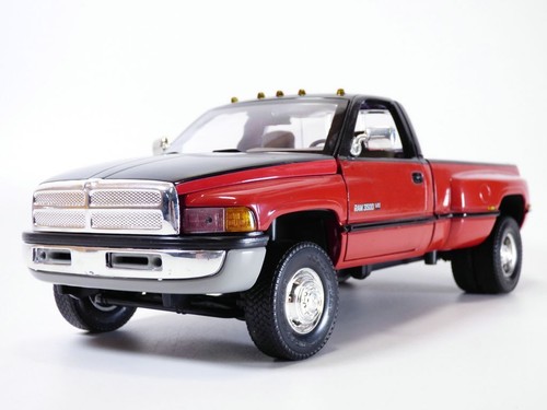 OCCASION sans boite DODGE RAM 3500 V10 Dually 1/18 Pick up - Picture 2 of 6