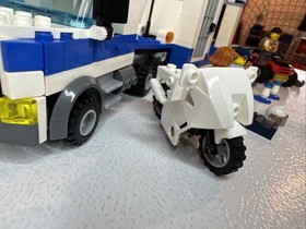 LEGO City Police Mobile Command Center - Incomplete - See Description