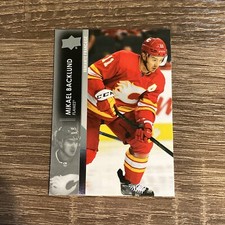 21-22 UD Series 2 Base French #275 Mikael Backlund - Calgary Flames