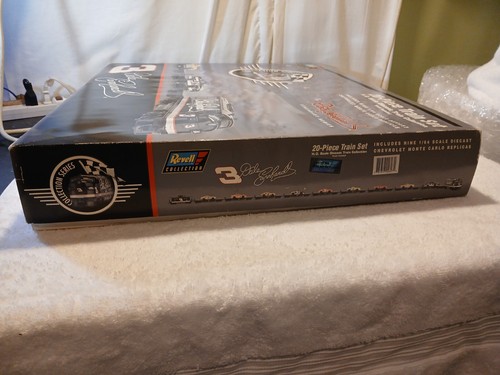 1/43 revell collection nascar diecast. Dale Earnhart 20 Train Set NOT WORKING - Picture 11 of 24