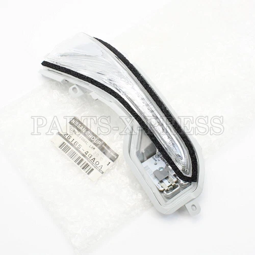 GENUINE OEM NISSAN INFINITI QX30 Q70 DRIVER DOOR MIRROR TURN SIGNAL 26165-4GA0A