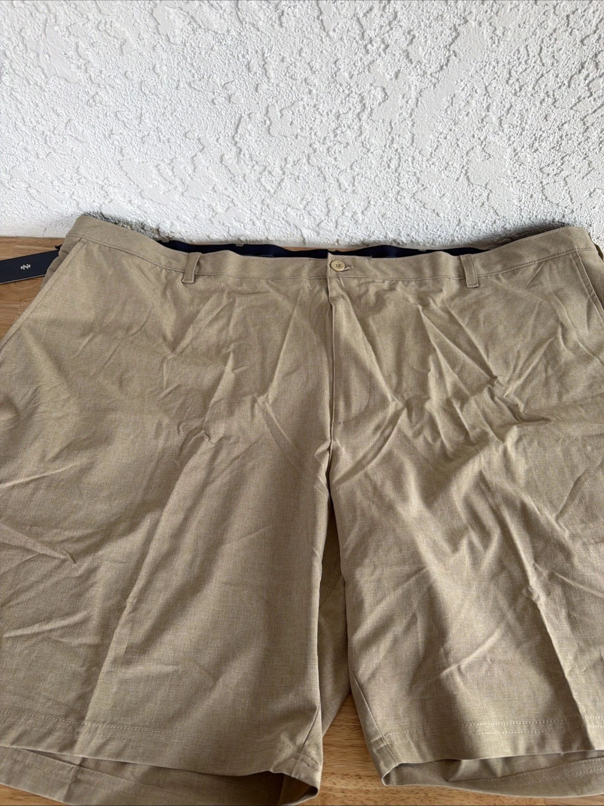 Izod Hybrid Performance Classic Fit Short 54 Cedarwood Khaki NEW