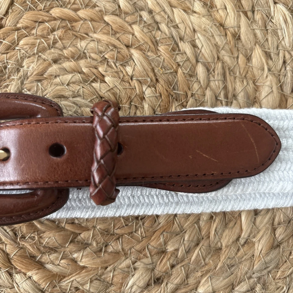 Женский ремень Talbots средний 1 дюйм белый тканый эластичный кожаный с пряжкой наконечник б/у в отличном состоянии - Изображение 3 из 4