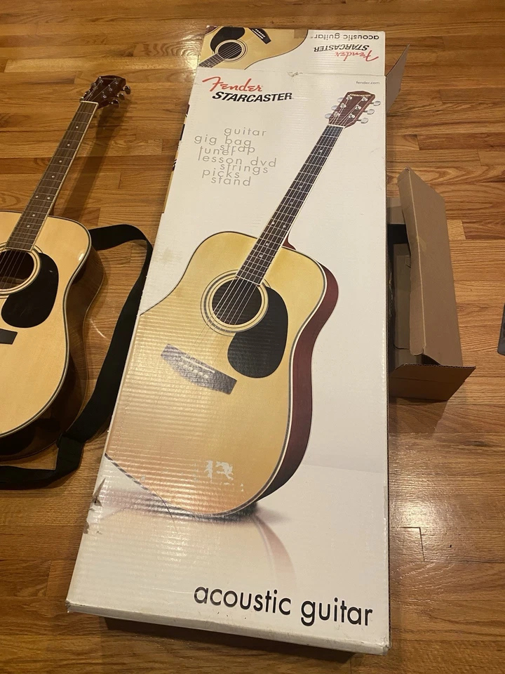 FENDER STARCASTER 0910104125 ACOUSTIC 6-STRING GUITAR -IN BOX w STAND & MORE - Image 3 of 4