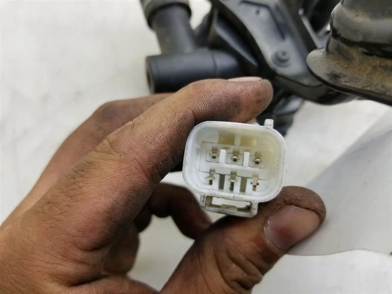 06-09 TOYOTA PRIUS 1,5 L TRACCIÓN DELANTERA A BOMBA DE REFRIGERANTE  Foto 4 de 4