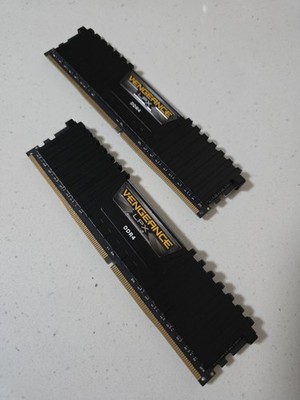 Corsair Vengeance 32GB LPX DDR4 3200MHz 1.35V ver 3.41 Memory Kit