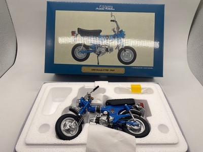 Ebbro 1:10 Scale DieCast Model Dax Honda ST50 1969 Motorcycle Blue