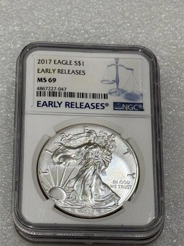 2017 SILVER EAGLE  NGC MS 69 EARLY RELEASES ~~ PRISTINE ~~ NO SPOTS (047)