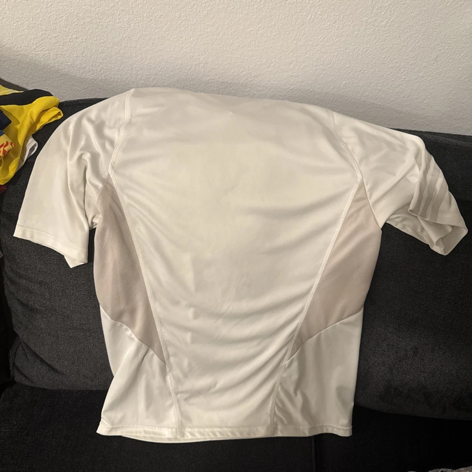 Bayern Munich Hy3255 Soccer Jersey Men's Size M Trainning Jersey Off White - Image 2 of 4