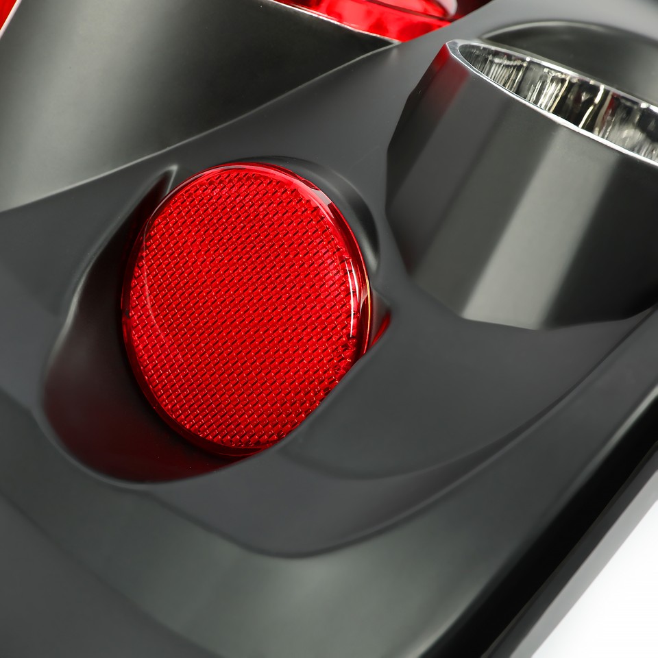 Fits 99-04 Silverado GMC Sierra Stepside Pickup Truck Chrome Tail Lights Lamps E